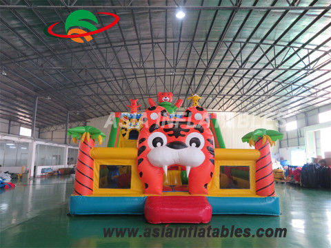 Plandeka PCV 0,55 mm 8 X 6 M Tiger Nadmuchiwane zabawne miasto
